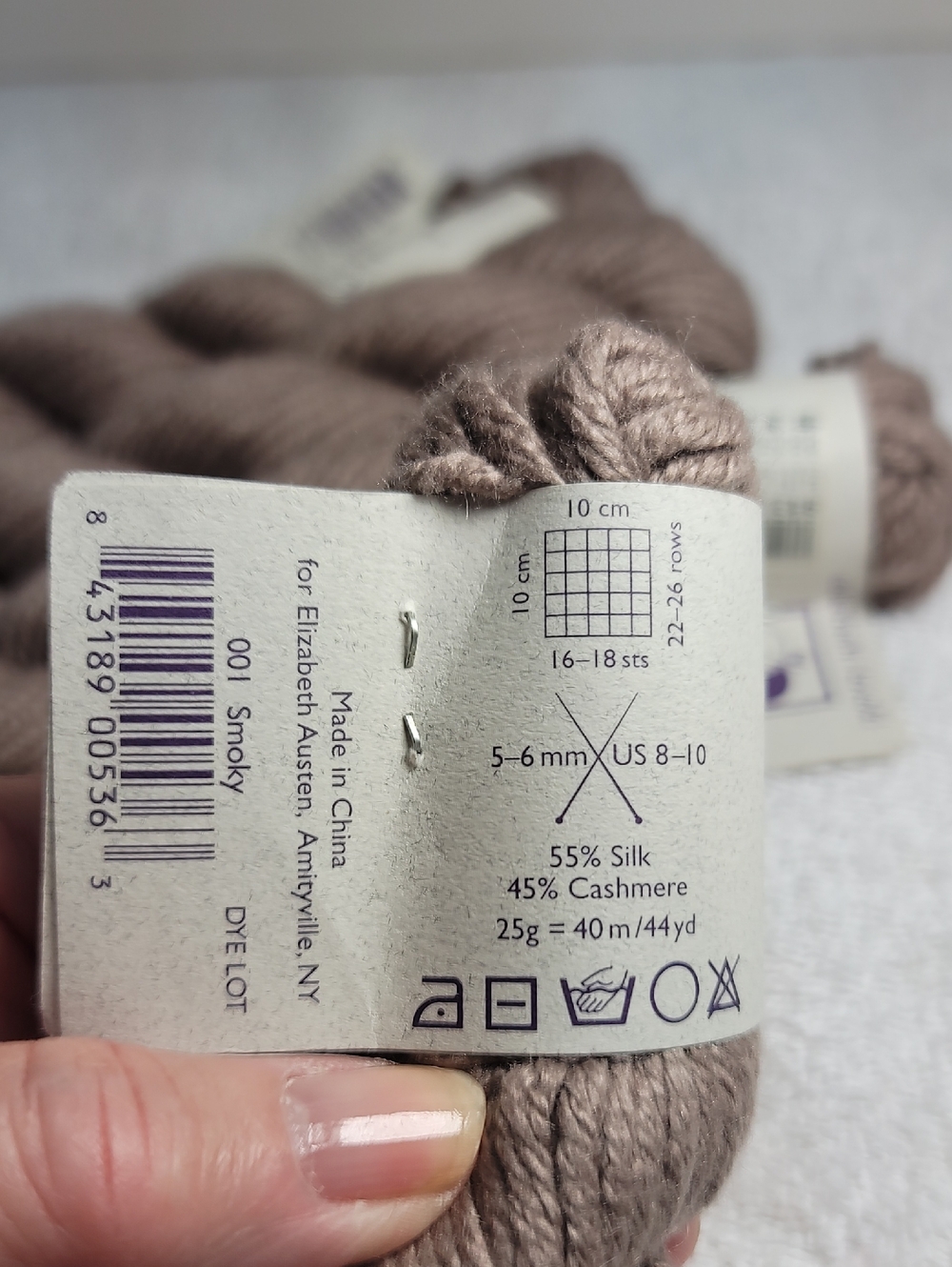 Elsebeth Lavold Silky Cashmere Yarn 4 Skeins in Smoky NWT - Picture 3 of 3